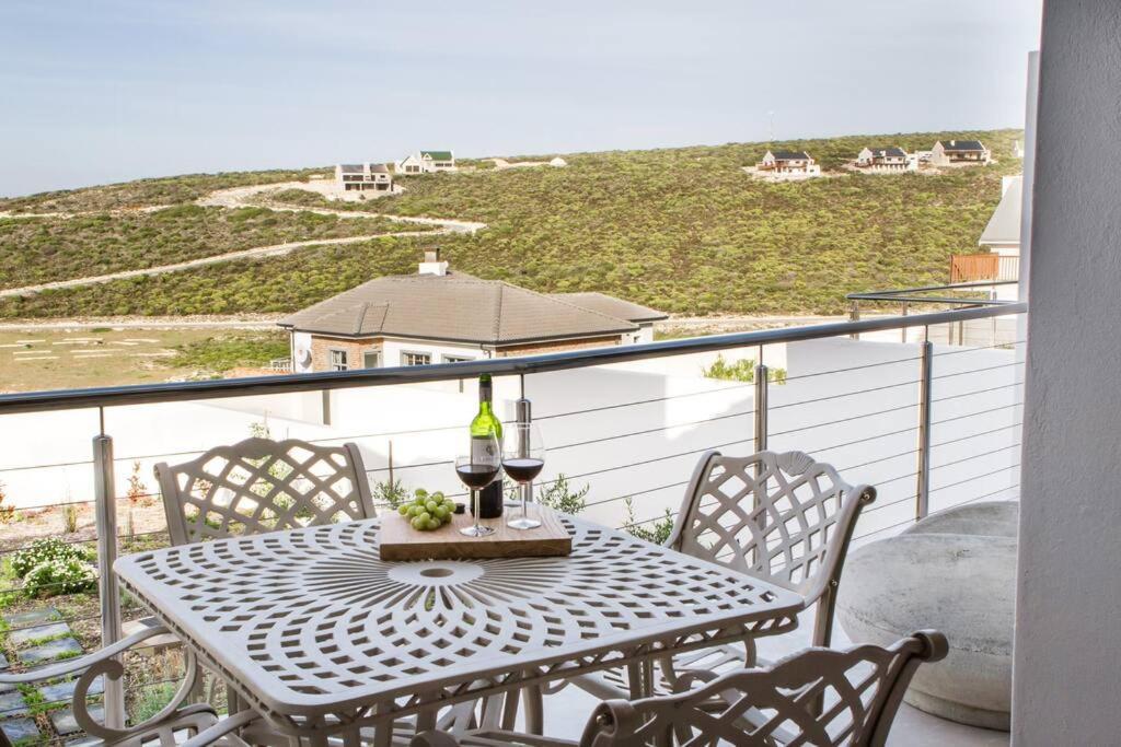 Deja Blue Villa Struisbaai Buitenkant foto